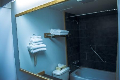 Las mejores ofertas de Wells Gray Inn - Standard CLEARWATER