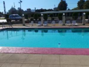 Las mejores ofertas de MADISON HEIGHTS KNIGHTS INN Madison Heights