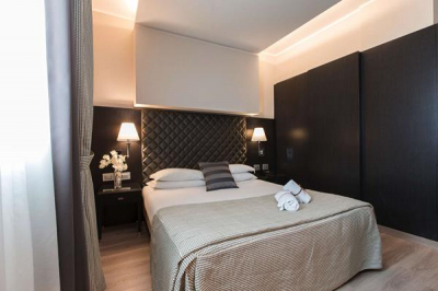 Las mejores ofertas de JUST HOTEL LOMAZZO FIERA Como