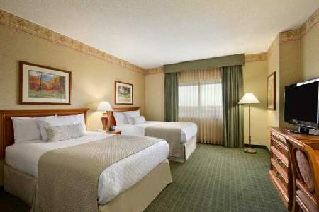 Las mejores ofertas de EMBASSY SUITES NORTH CHARLESTON - AIRPORT/HOTEL & CONVENTION Mullins
