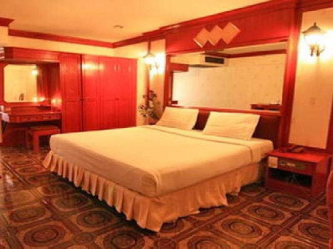 Las mejores ofertas de 13 Coins Tower Hotel Ratchada Bangkok 