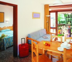 Las mejores ofertas de Sol Parc Apartamentos Ciutadella De Menorca