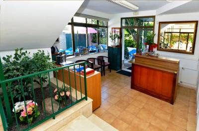 Las mejores ofertas de HOSTAL MAGNOLIA Lloret De Mar