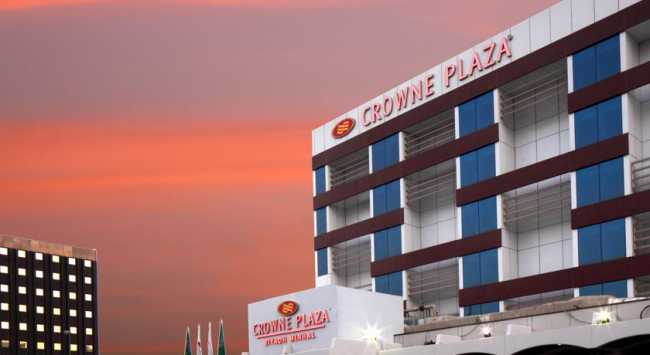 Las mejores ofertas de CROWNE PLAZA RIYADH MINHAL Riad
