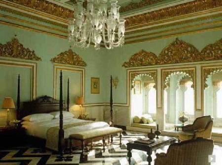 Las mejores ofertas de TAJ LAKE PALACE Udaipur 