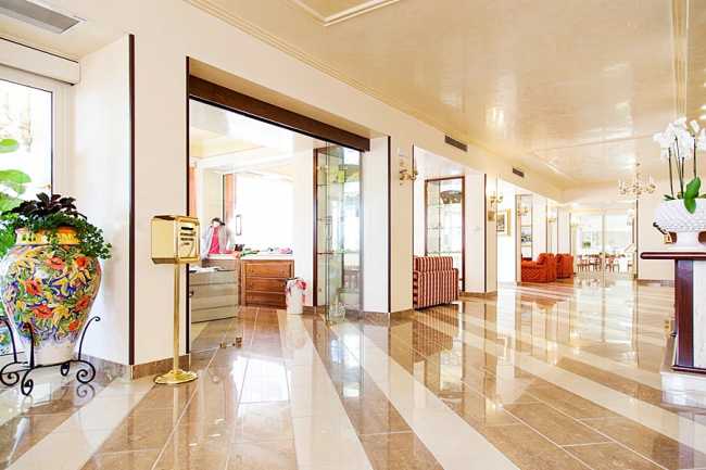 DIAMOND HOTEL & RESORT NAXOS ¿ TAORMINA