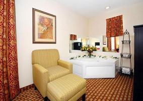 Las mejores ofertas de COMFORT INN & SUITES DOWNTOWN Kansas City