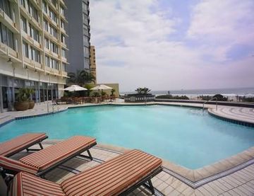 Las mejores ofertas de SOUTHERN SUN NORTH BEACH MAHARANI Durban 