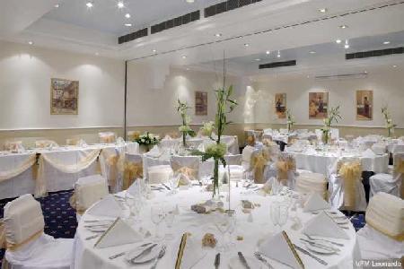 Las mejores ofertas de HOLIDAY INN FARNBOROUGH Farnborough 