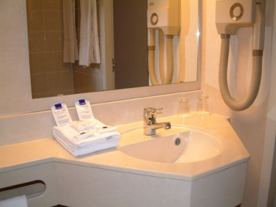 Las mejores ofertas de ibis Brussels Centre Chatelain Bruselas