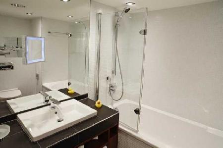Las mejores ofertas de BEST WESTERN MACRANDER HOTEL FRANKFURT/KAISERLEI Offenbach