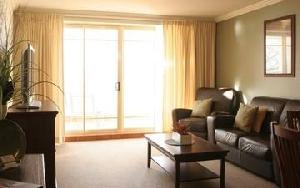 Shoal Bay Resort and Spa