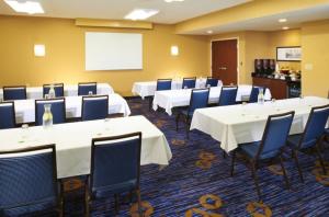 Las mejores ofertas de COURTYARD BY MARRIOTT DETROIT DEARBORN Dearborn