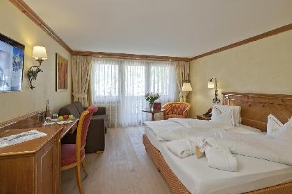 Las mejores ofertas de Swiss Q Schoenegg Grand Zermatt