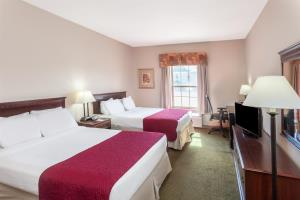 Las mejores ofertas de RAMADA BY WYNDHAM SELLERSBURG/LOUISVILLE NORTH Sellersburg 
