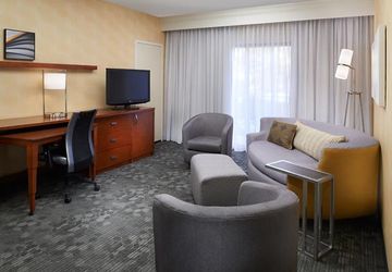 Las mejores ofertas de COURTYARD BY MARRIOTT DETROIT LIVONIA Livonia