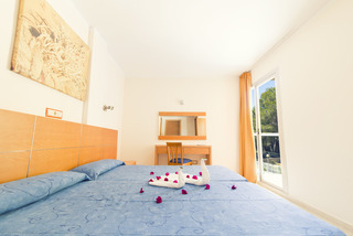 Las mejores ofertas de AZULINE HOTEL ATLANTIC IBIZA Es Cana