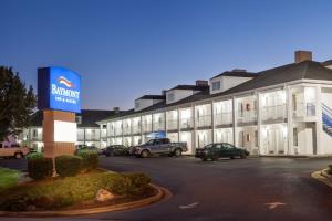 Las mejores ofertas de BAYMONT INN SUITES HICKORY Hickory