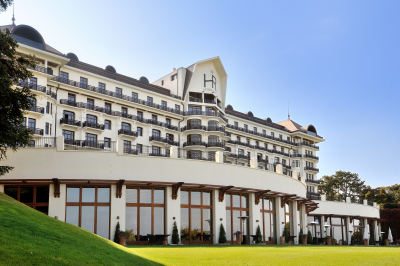 Las mejores ofertas de Hotel Royal - Evian Resort Évian-les-bains