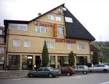 Las mejores ofertas de Imzit Hotel Dobrinja Sarajevo