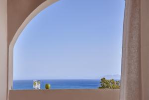 Las mejores ofertas de Terra Blue Santorini Kamarai