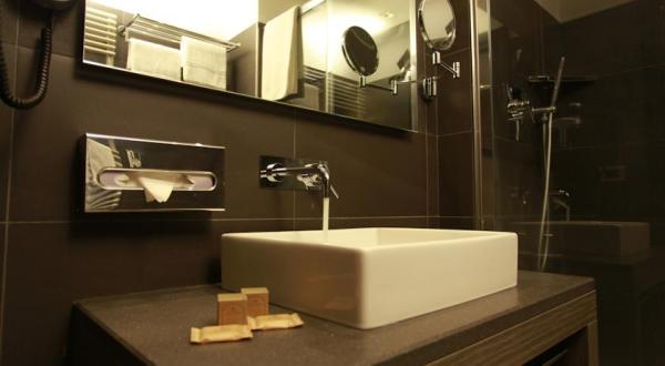 Las mejores ofertas de DIPLOMATIC HOTEL Turín