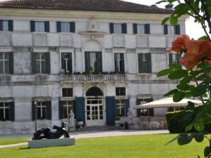 Las mejores ofertas de VILLA CONDULMER HOTEL Mogliano 