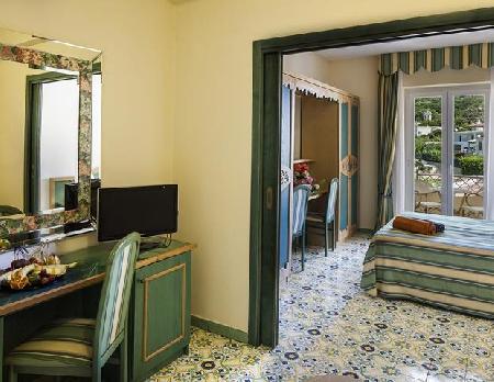 Las mejores ofertas de TRITONE AND SPA Forio D'ischia