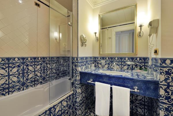 Las mejores ofertas de Savoy Beach SALERNO