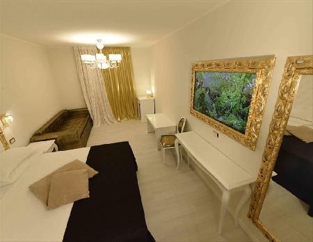 Las mejores ofertas de MEDITERRANEO CLUB BENESSERE Bellariva 