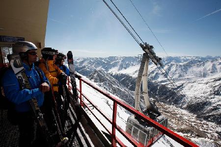 Las mejores ofertas de GLACIER HOTEL GRAWAND Senales 