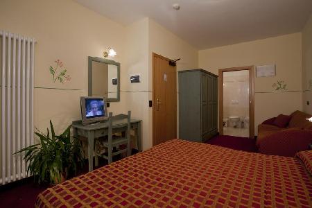 Las mejores ofertas de Locanda Locatori  Collepasso 