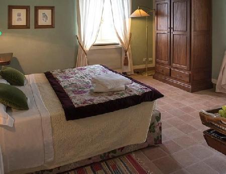 Las mejores ofertas de RELAISI PODERI LUIGI EINAUDI Dogliani