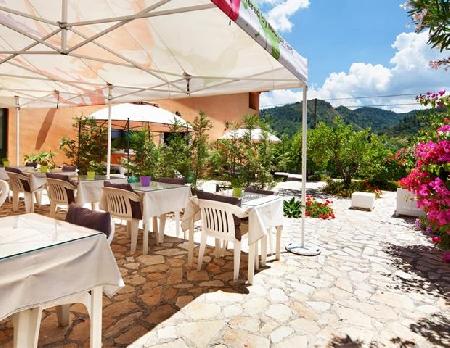 Las mejores ofertas de Casale Romano Motta Camastra