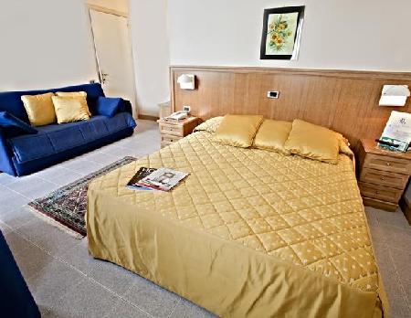 Las mejores ofertas de SABBIE DORO Giardini Naxos 