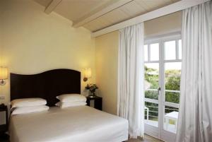 Las mejores ofertas de COLUCCIA HOTEL AND BEACH CLUB Santa Teresa Gallura