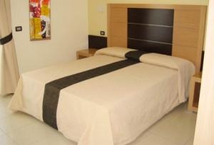 Las mejores ofertas de TICHO'S Castellaneta Marina