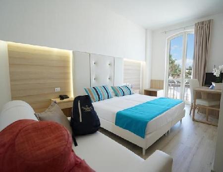 Las mejores ofertas de NICOLAUS CLUB IL GABBIANO Pulsano