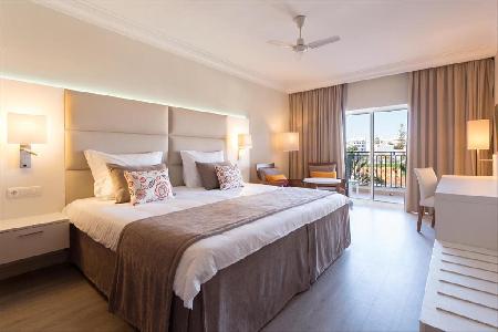 Las mejores ofertas de SENSIMAR FALÉSIA ADULTS ONLY Olhos De Água