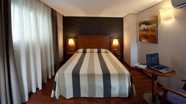 Las mejores ofertas de TORRELUZ CENTRO HOTEL Almería 