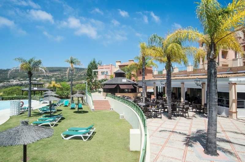 PIERRE ET VACANCES VILLAGE CLUB MANILVA TERRAZAS COSTA DEL SOL