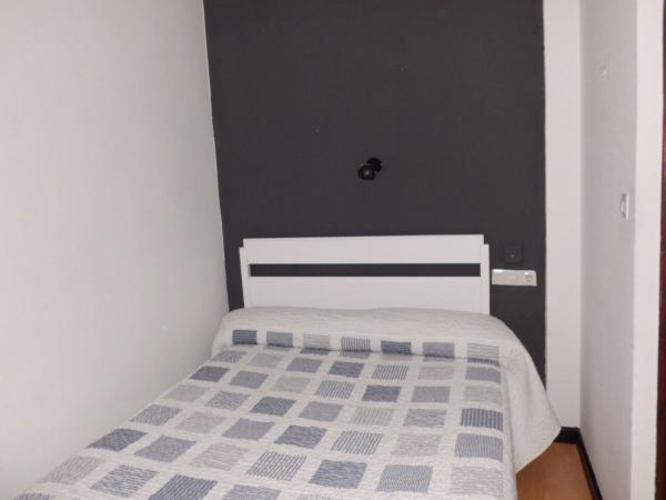 Las mejores ofertas de HOSTAL LIMA Valladolid 
