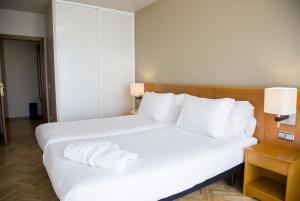 Las mejores ofertas de Suites Mirasierra Pamplona