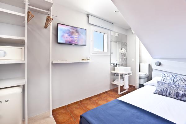 Las mejores ofertas de Ryans La Marina Ibiza