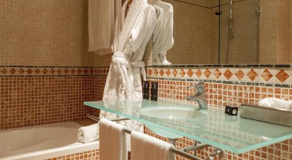 Las mejores ofertas de AC Palacio de Santa Paula Autograph Collection Granada