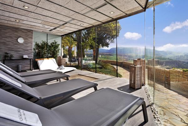 Catalonia Reina Victoria Hotel