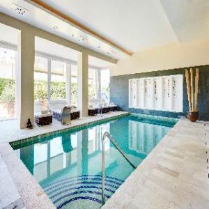 Las mejores ofertas de GRUPOTEL MACARELLA SUITES & SPA Cala En Bosch