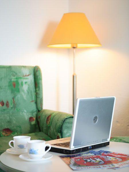 Las mejores ofertas de CORONA BLANCA Playa del Inglés