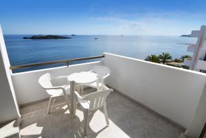 Las mejores ofertas de Vibra Jabeque Soul Aparthotel Playa d en Bossa