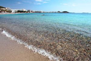Las mejores ofertas de Sirenis Hotel Club Siesta Santa Eulalia Del Río